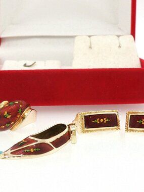 Vintage 14K Yellow Gold Red Enamel Butterfly Motif Ring Slipper Pendant Earrings